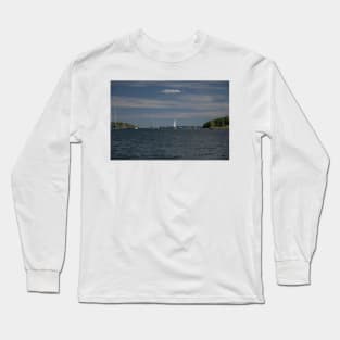 850_4749 Long Sleeve T-Shirt